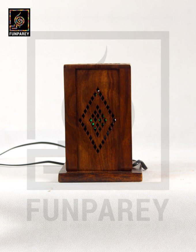 Wooden Lamp With Net Design