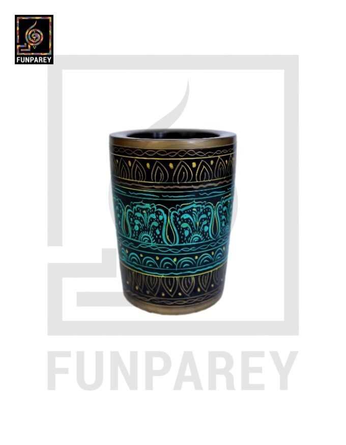 Accessory Jar Cylindrical with Lacquer Art