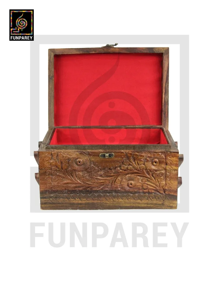 Hand Carved Wooden Premium 3 Tiered Trinket Box 7/10