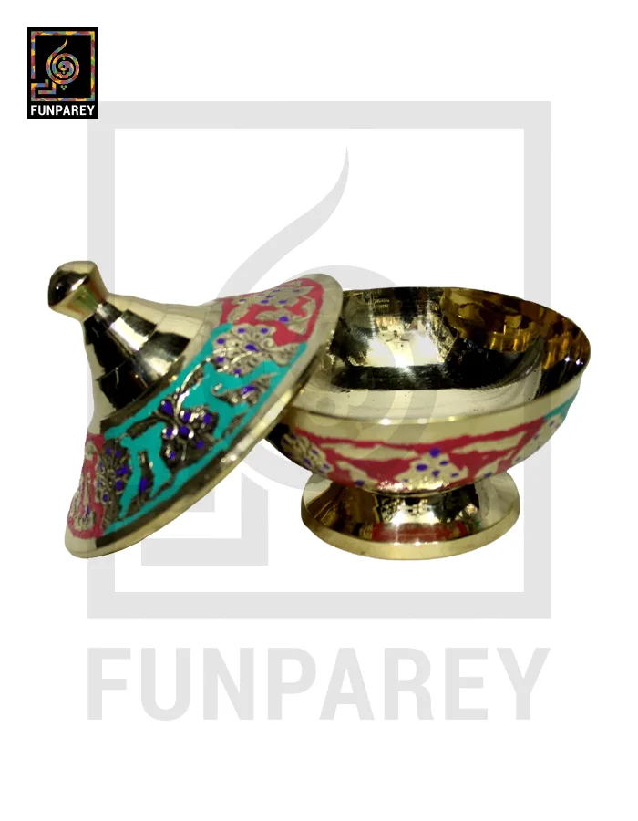 Handmade Decorative Distinct Brass Bowl with Lid