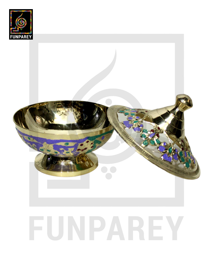 Handmade Decorative Rimmed Brass Bowl with Lid