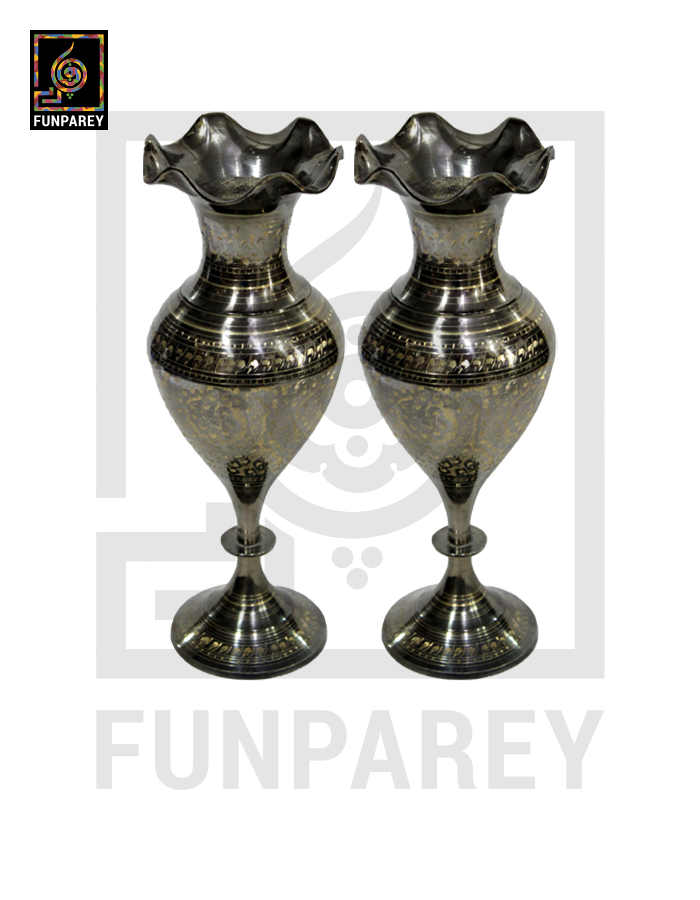 Handmade 14" Sleek Footed Brass Vase Pair 'Cobra'