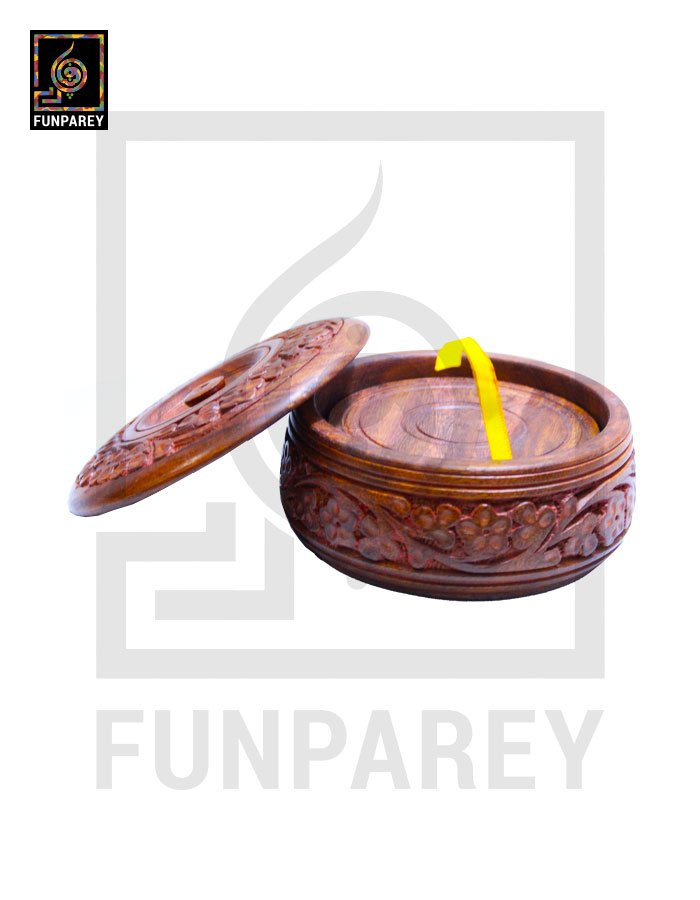 Hand Carved Wooden Round Tea Mat Set