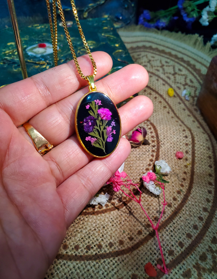Shab-e-Gulistan Pendant