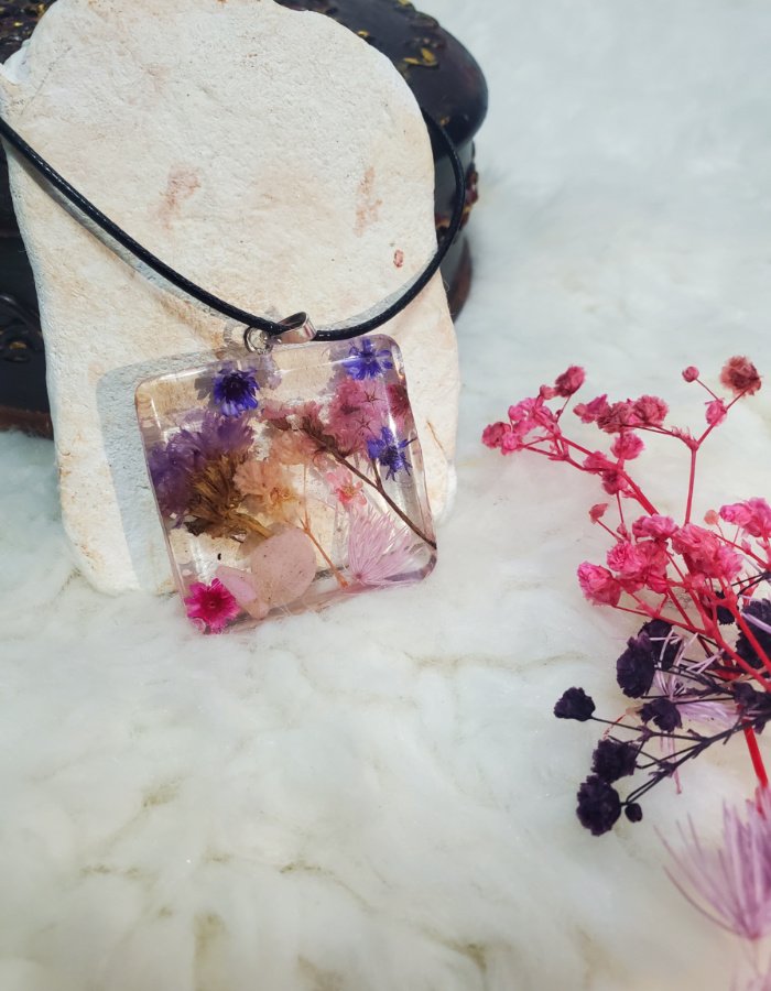 Chowk-e-Gulzar Pendant