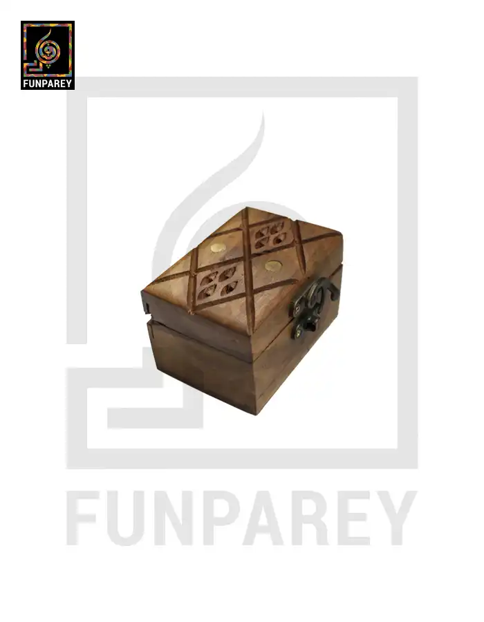Handcrafted Rings Box With Cutwork