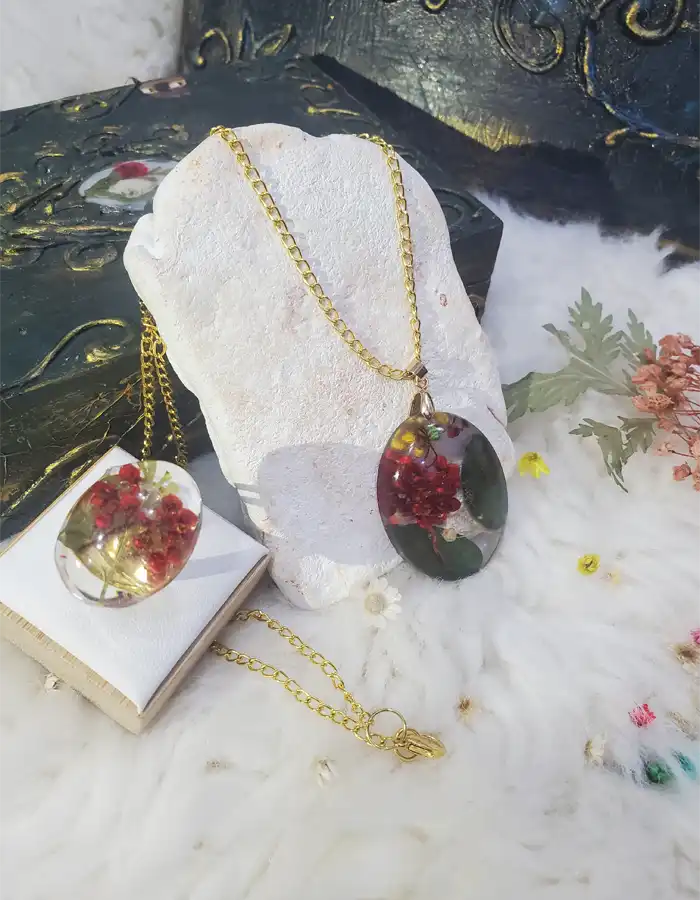 Red Leaf Vault Ring Set