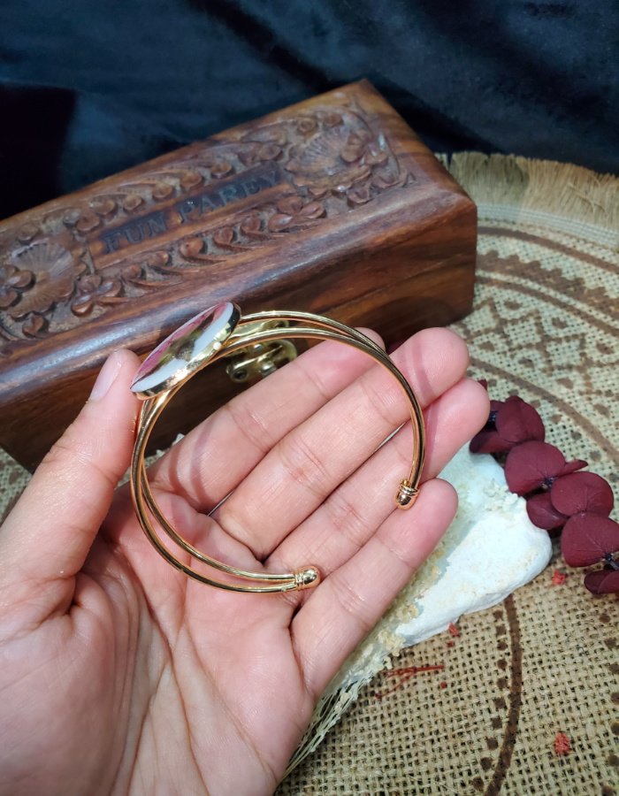 Golden Botanica Floral Bracelet