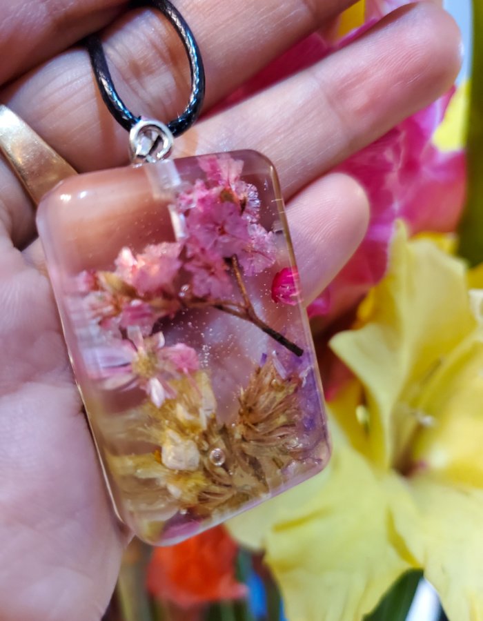 Gul-e-Sumbul Pendant