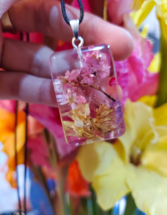 Gul-e-Sumbul Pendant