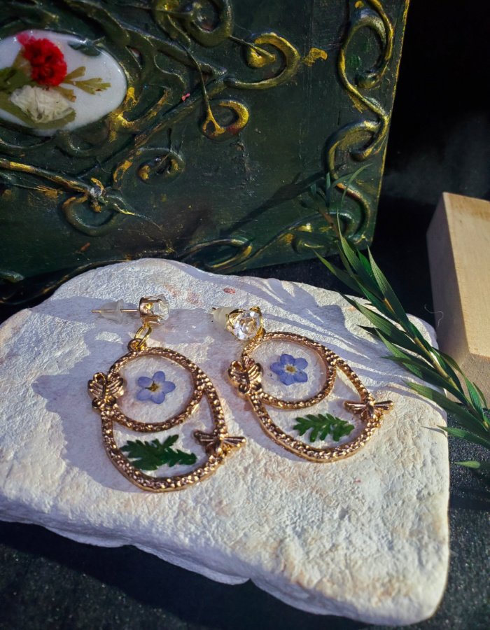 Gul-e-Yaad Earrings