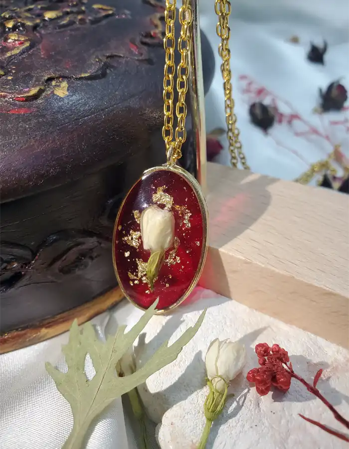 Jasmine Vault Pendant