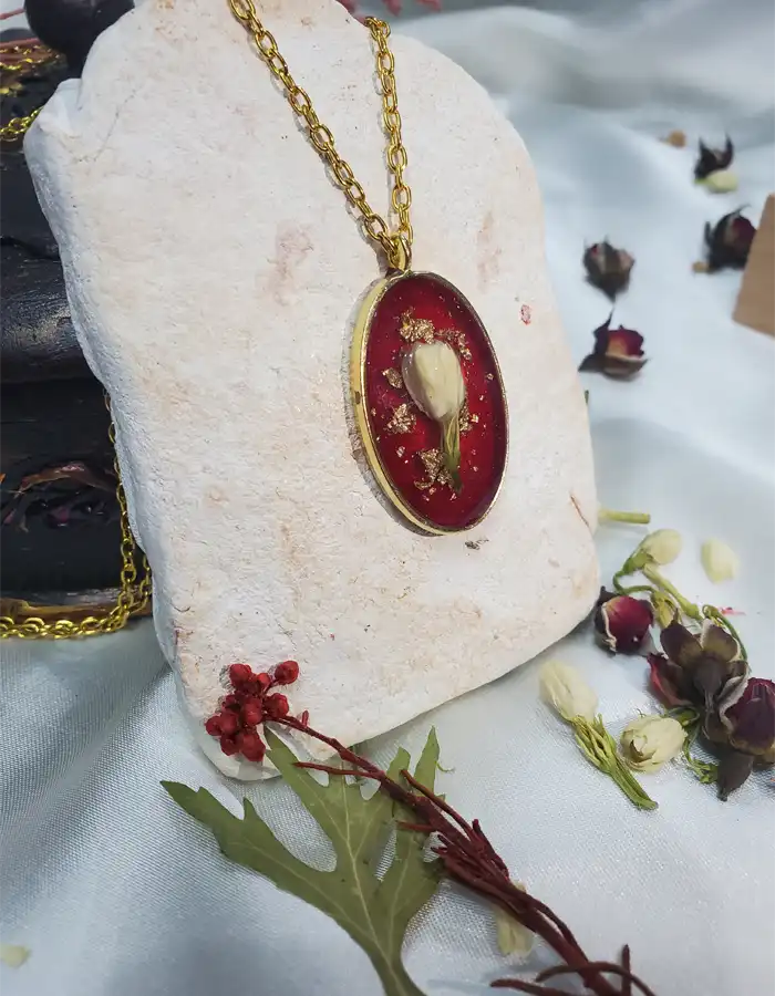 Handmade Resin Pendant – Jasmine Vault