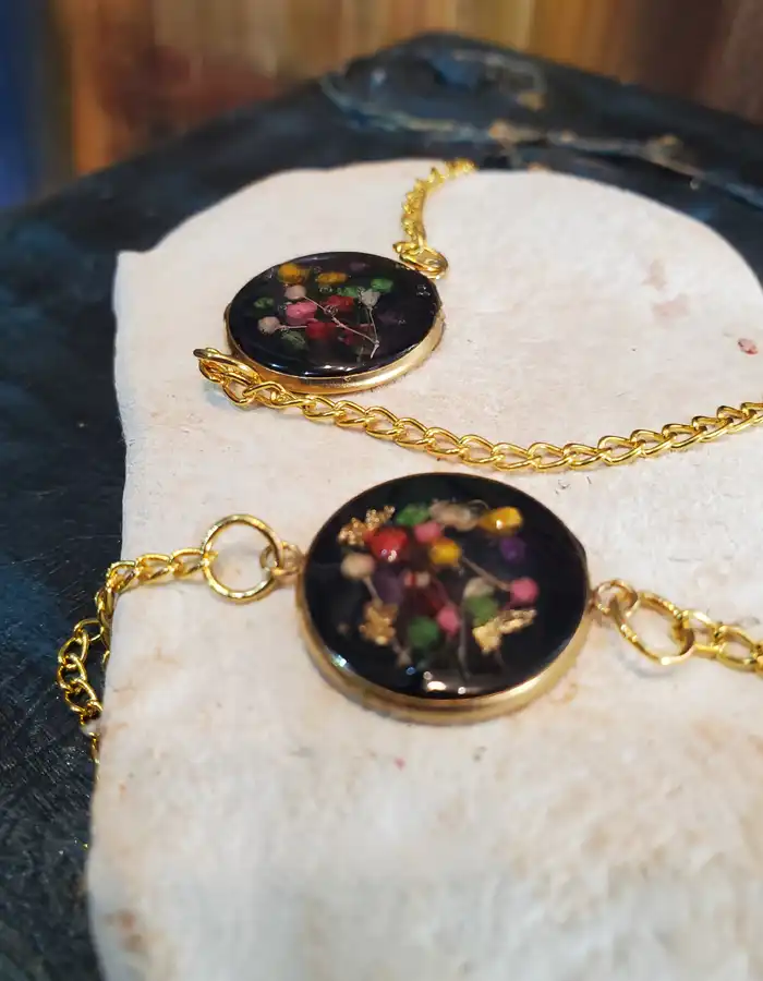 Handcrafted Resin Bracelet - Mehfil-e-Gul