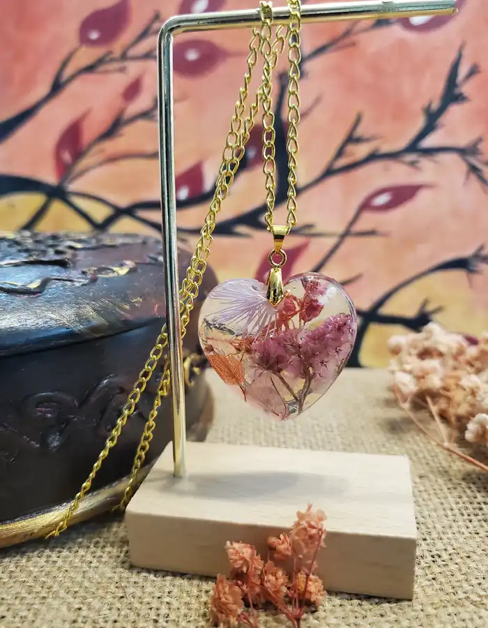 Handmade Resin Pendant - Botanic Affection