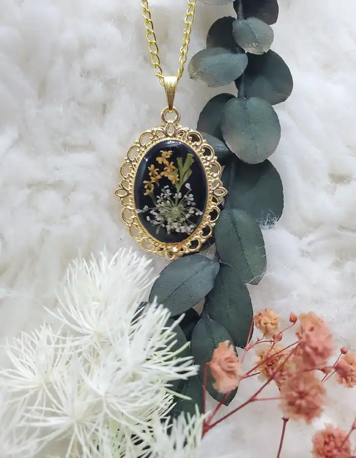 Handmade Resin Pendant With Gypsophila - Golden Meadow