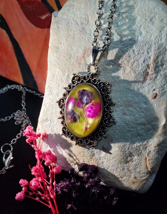 Naqsh-e-Bahar Pendant