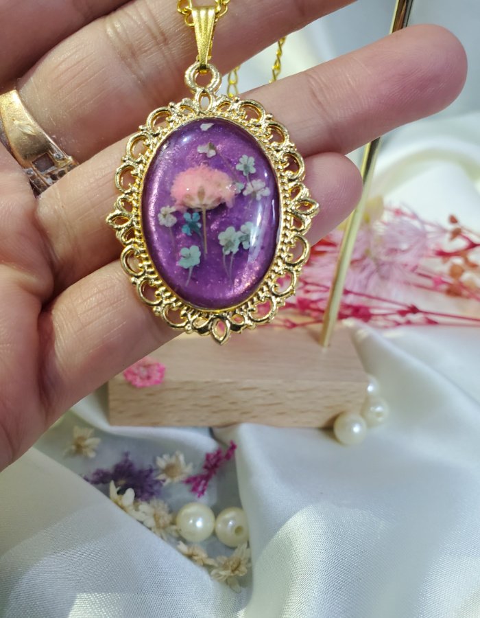 Rang-e-Shafaq Pendant