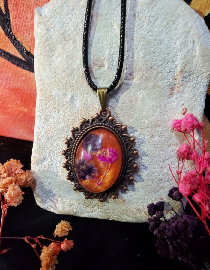 Raqs-e-Shaam o Gul Pendant