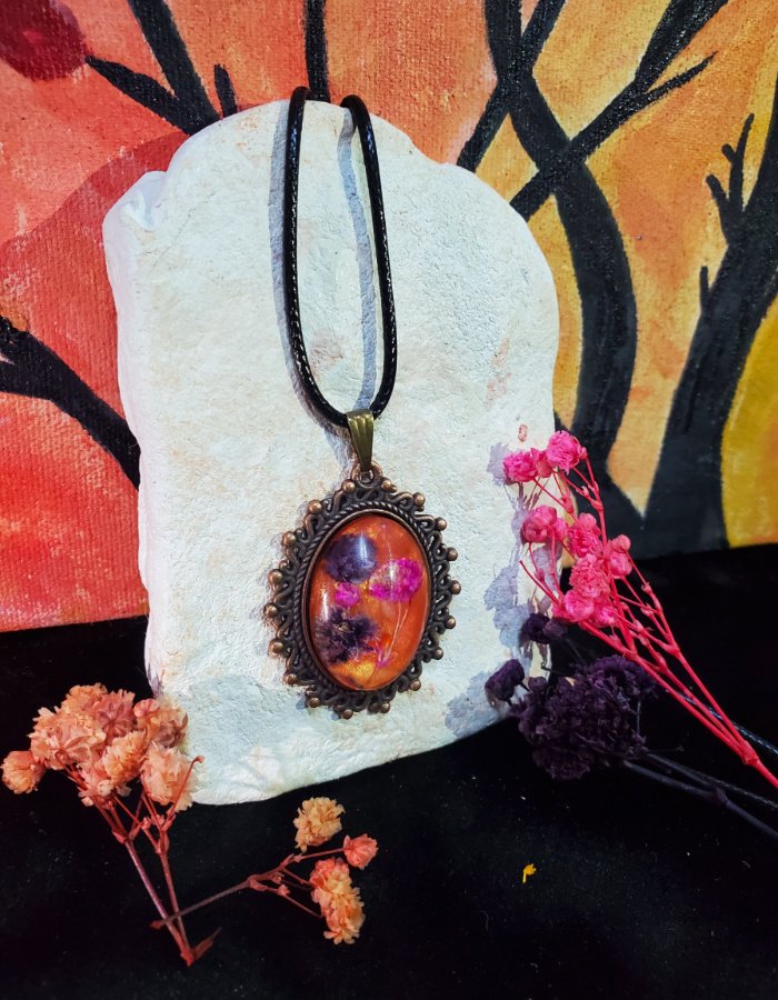 Raqs-e-Shaam o Gul Pendant