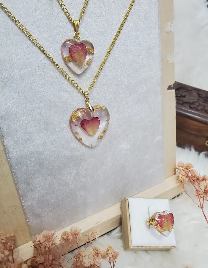 Resin Made Jewellery Set - Pendants & Ring