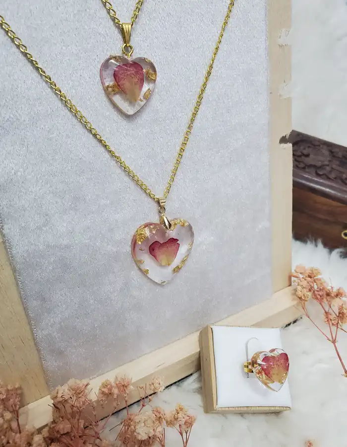 Resin Made Jewellery Set - Pendants & Ring