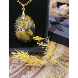 Resin Made Pendant - Nature’s Keepsakes