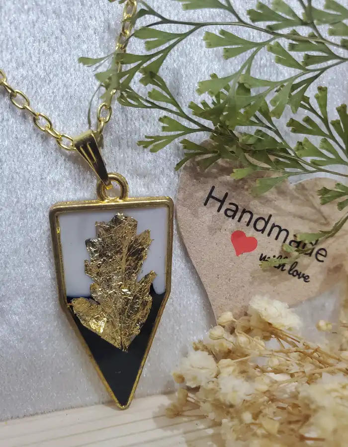 Resin Pendant - Evoking Twilight