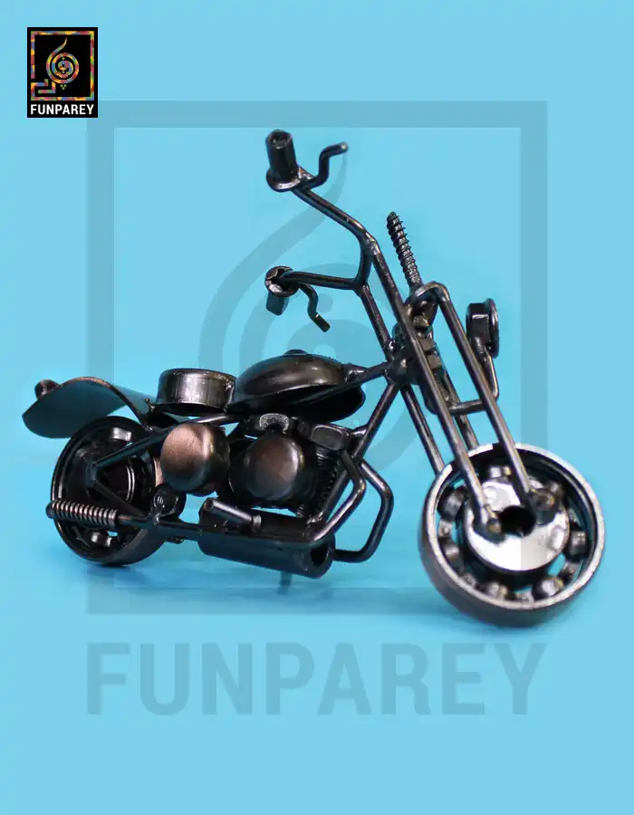 Retro Bike Desk Sculpture – Metallic Roadster