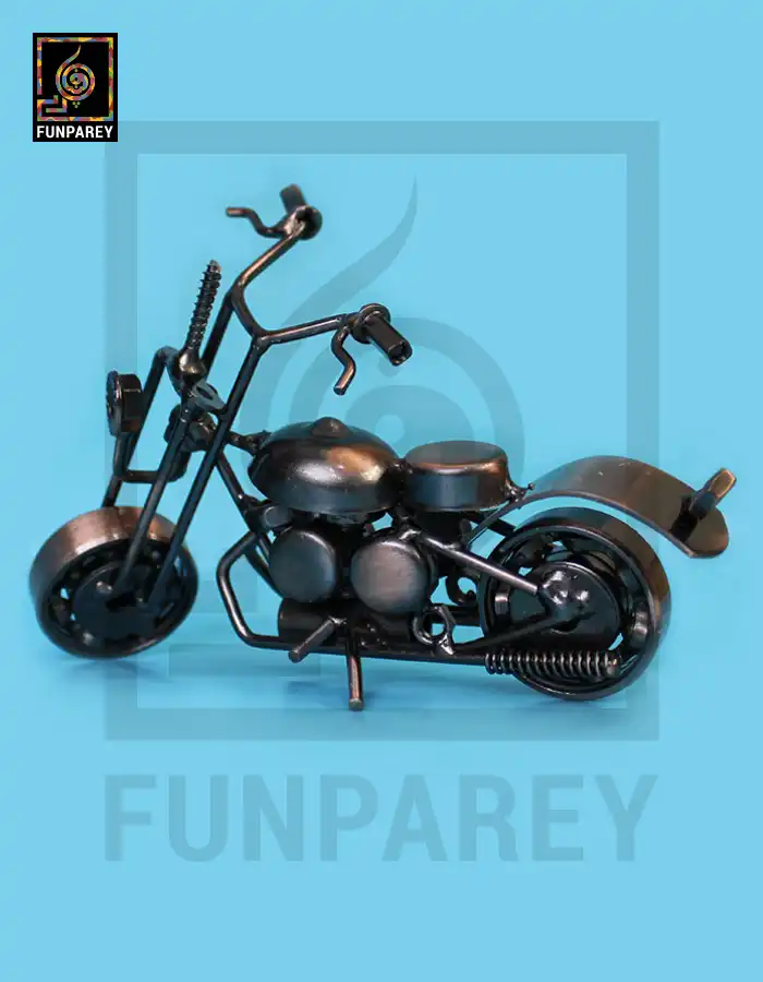 Retro Bike Desk Sculpture – Metallic Roadster