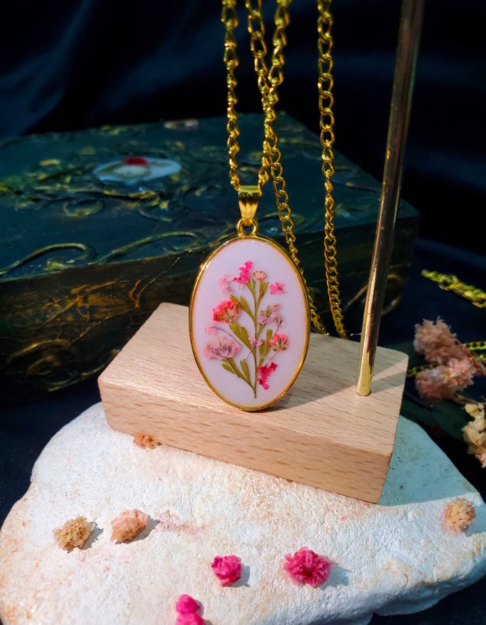 Ruh-e-Gulistan Pendant