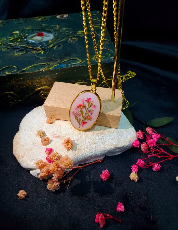 Ruh-e-Gulistan Pendant