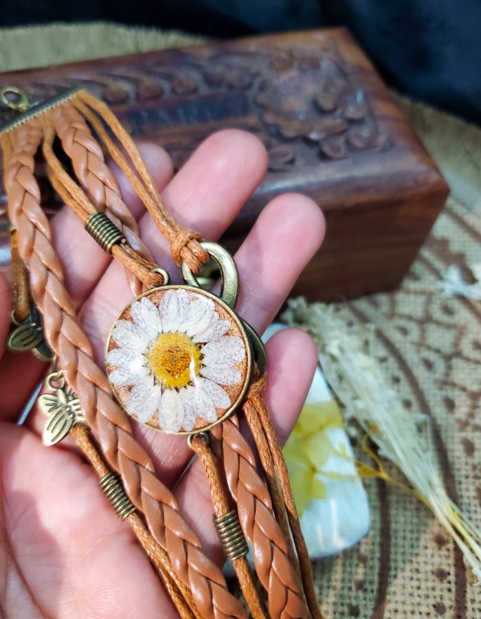 Whispering Daisy Leather Strap Bracelet